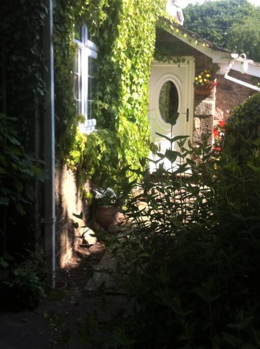 Charming Cottage Within Farmhouse 蒙默思 外观 照片