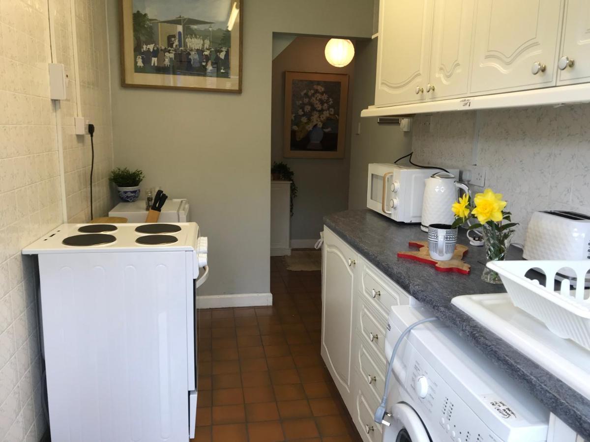 Charming Cottage Within Farmhouse 蒙默思 外观 照片
